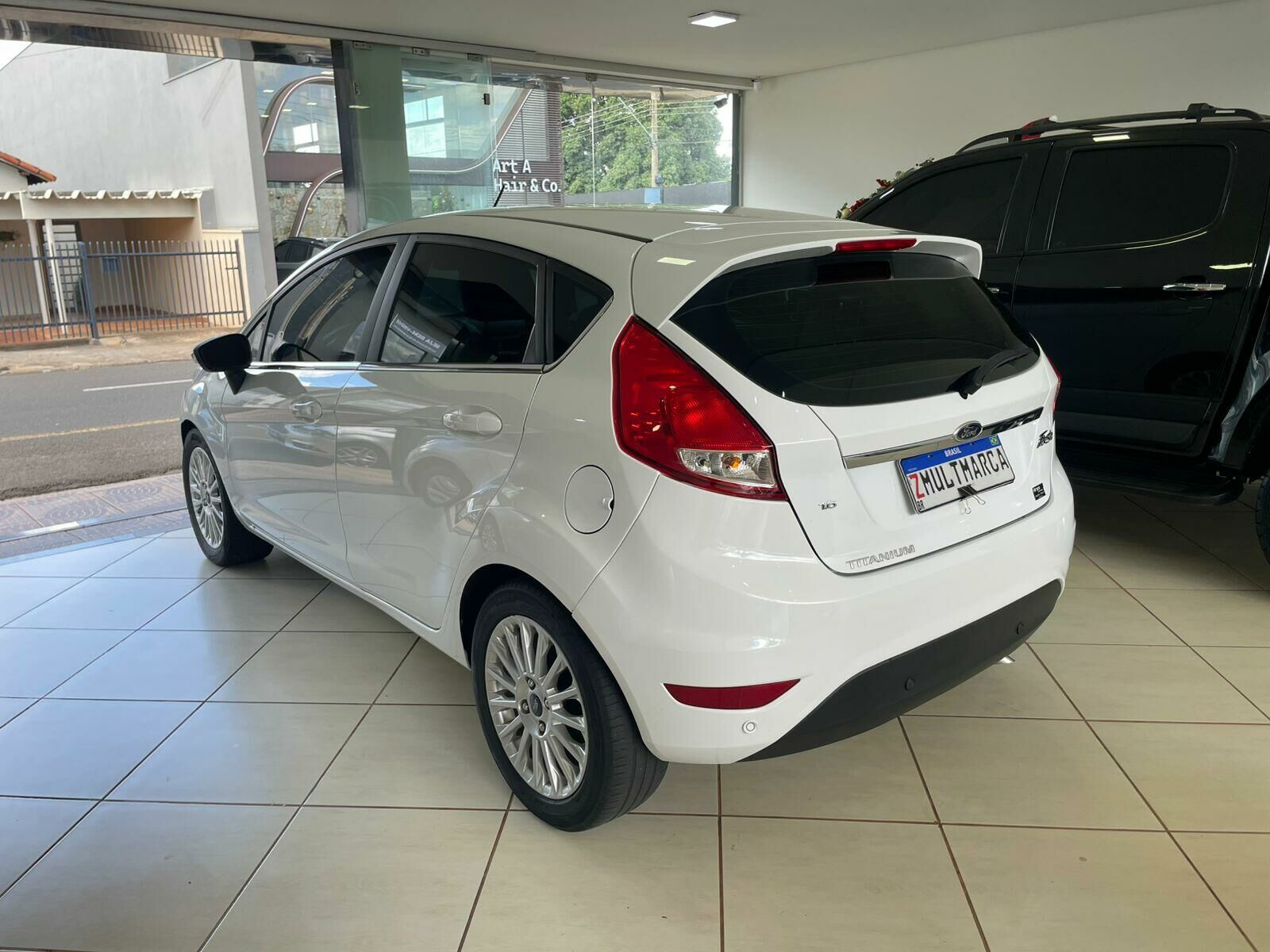 Imagem do veículo  FORD NEW FIESTA HATCH TITANIUM 1.6